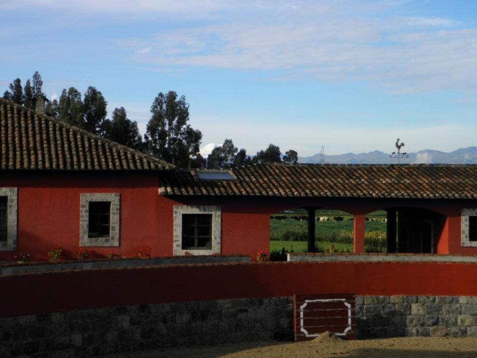 Country house Hacienda Hato Mulalo